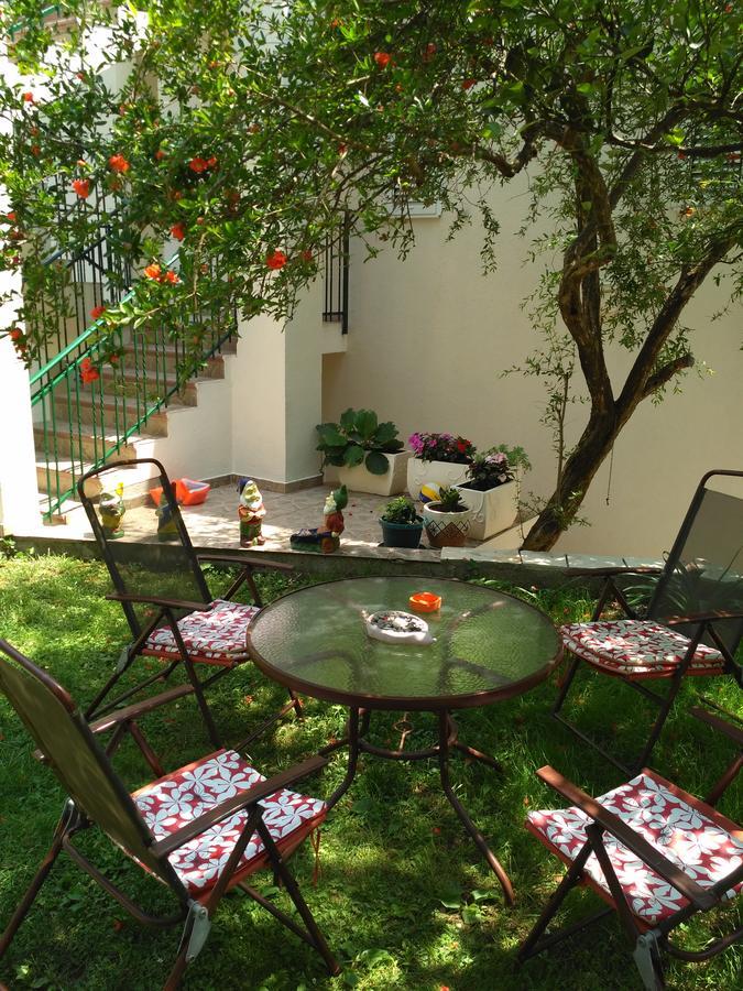 Apartmani Villa Radovic Risan Exterior photo